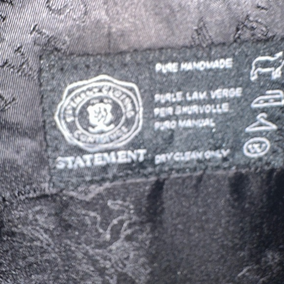 Statements Italy “Confidence Collection “ Red & Gold Brocade Tuxedo Jacket 56L - Picture 9 of 13